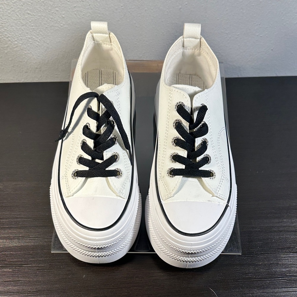 White Chunky Sneakers with Black Laces